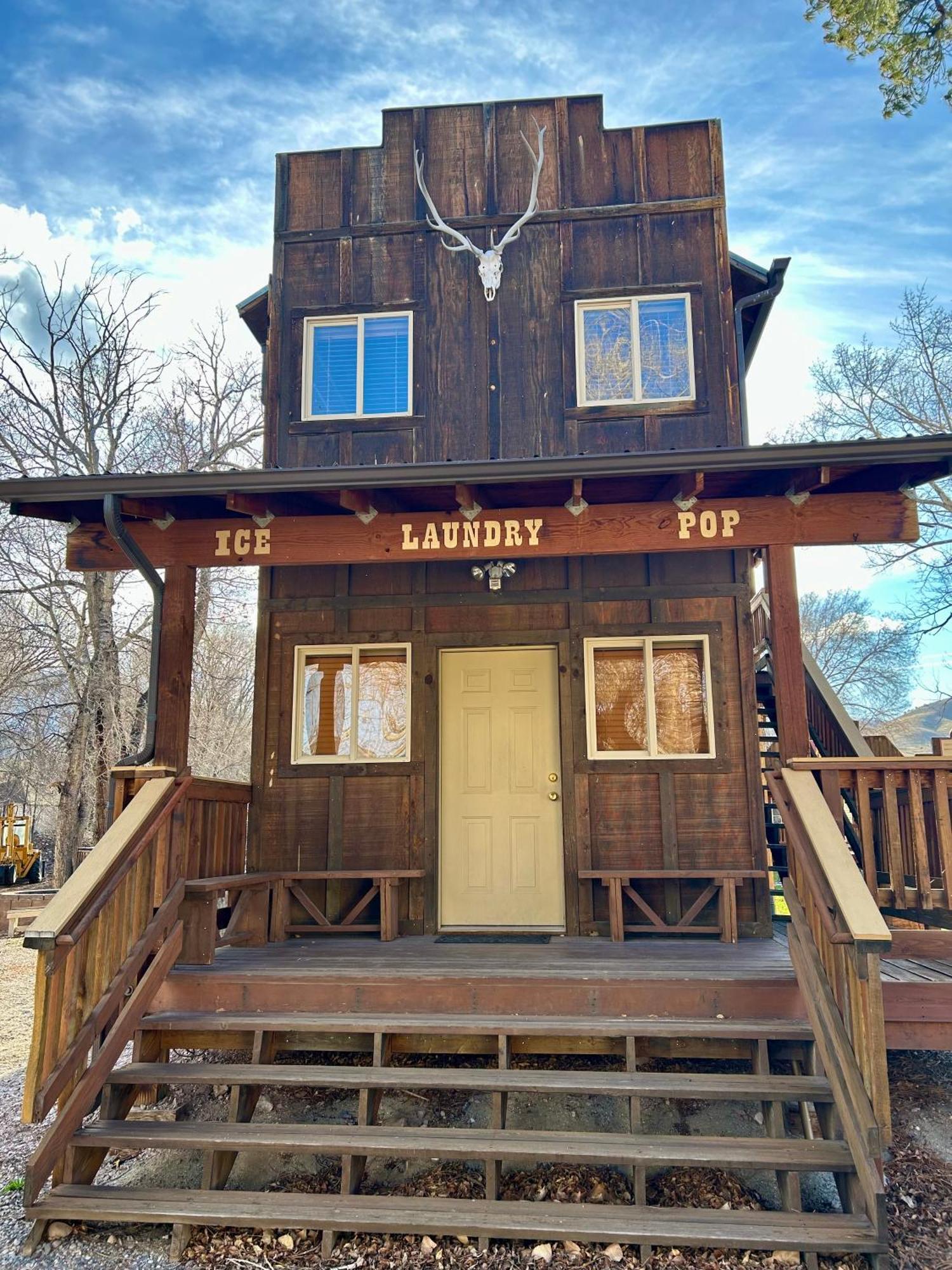 Moore'S Old Pine Inn Marysvale Екстериор снимка