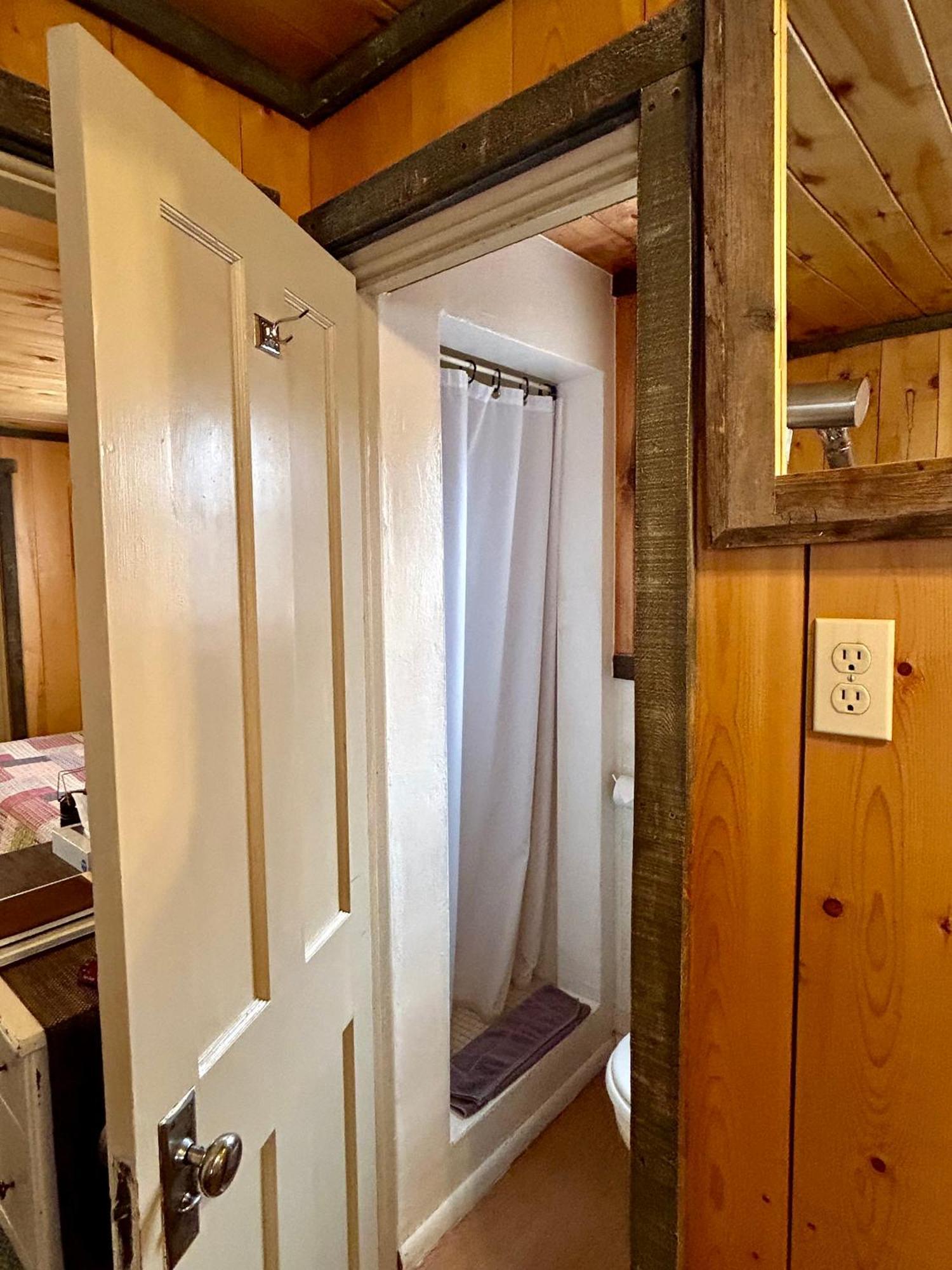 Moore'S Old Pine Inn Marysvale Екстериор снимка