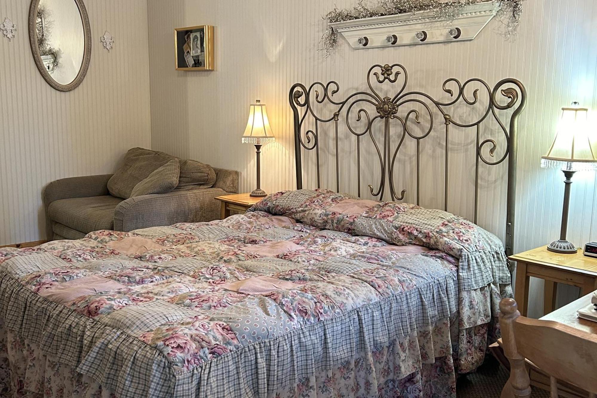 Moore'S Old Pine Inn Marysvale Екстериор снимка
