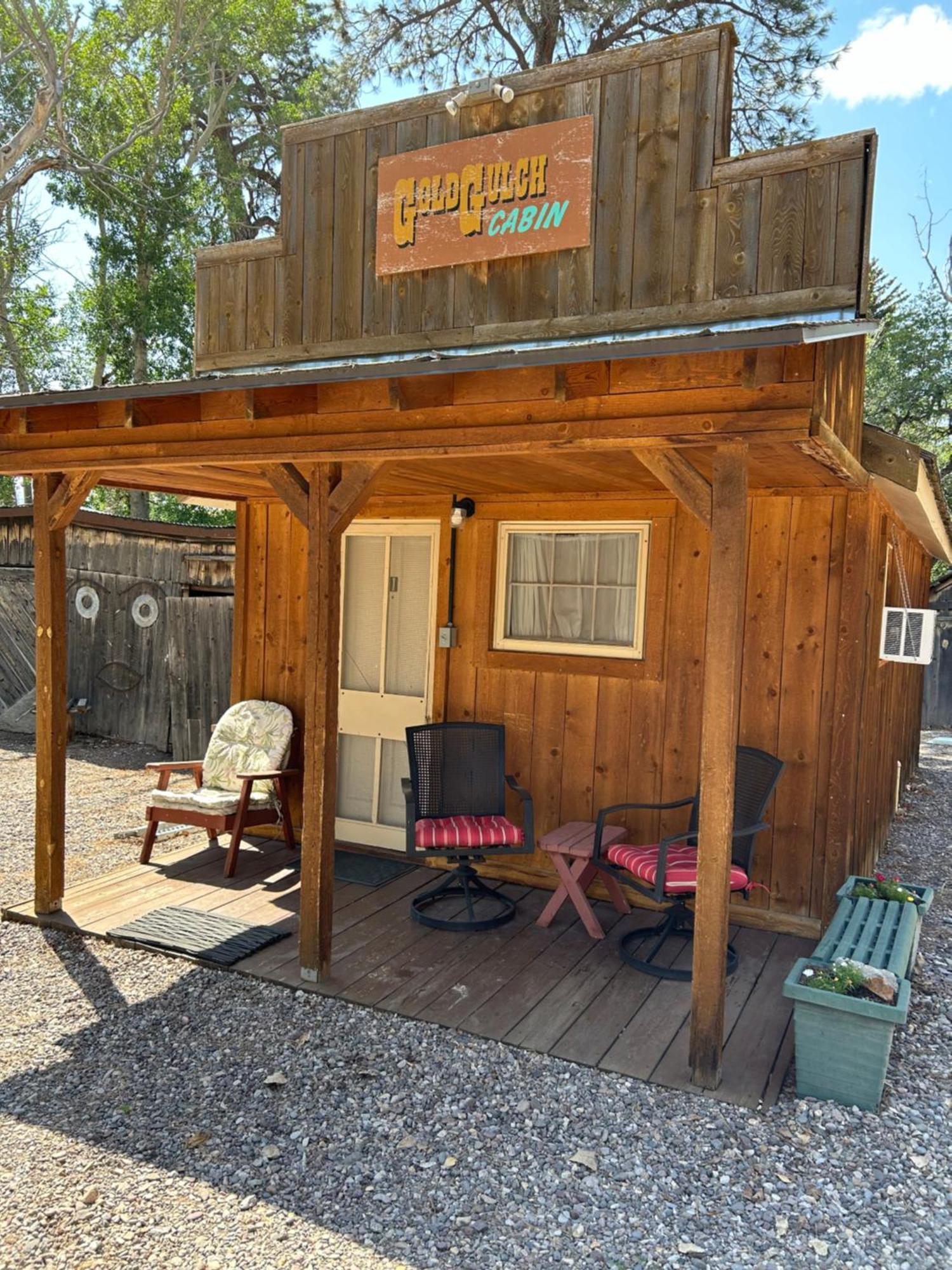 Moore'S Old Pine Inn Marysvale Екстериор снимка
